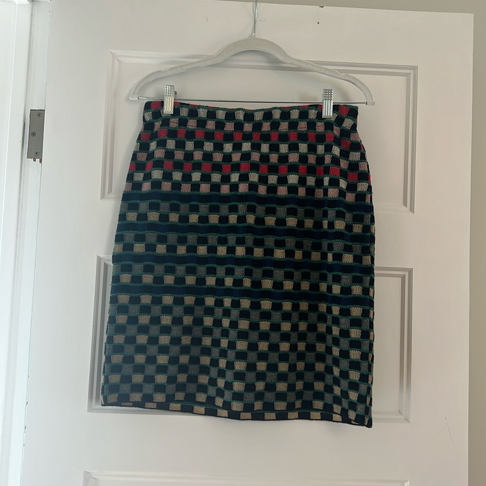 Skirt knitted